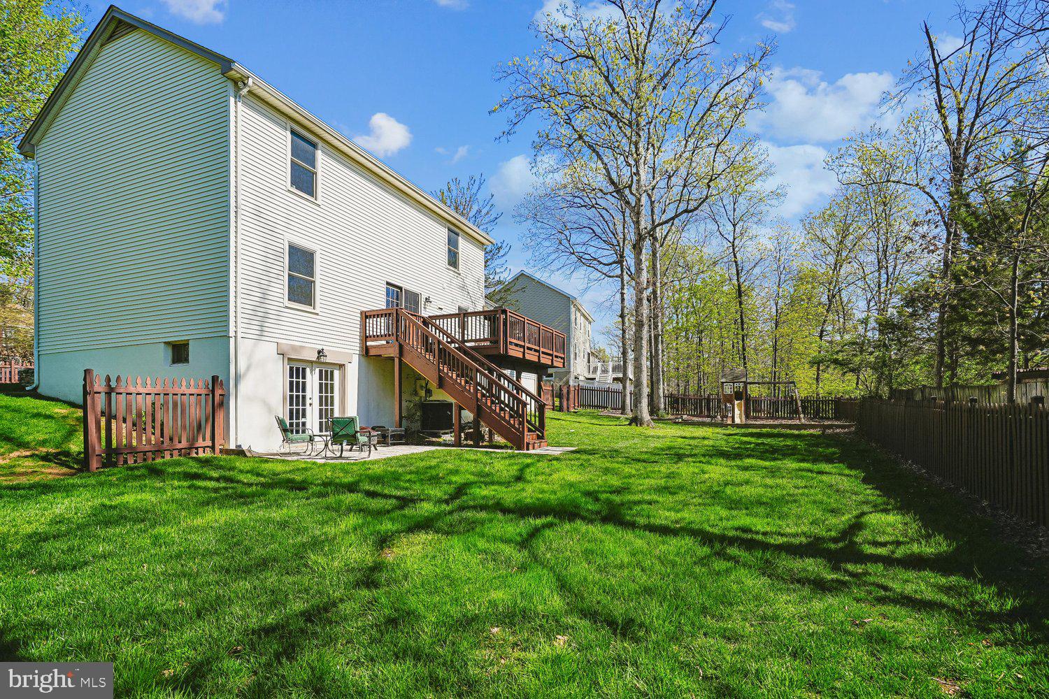 TREESIDE - Residential