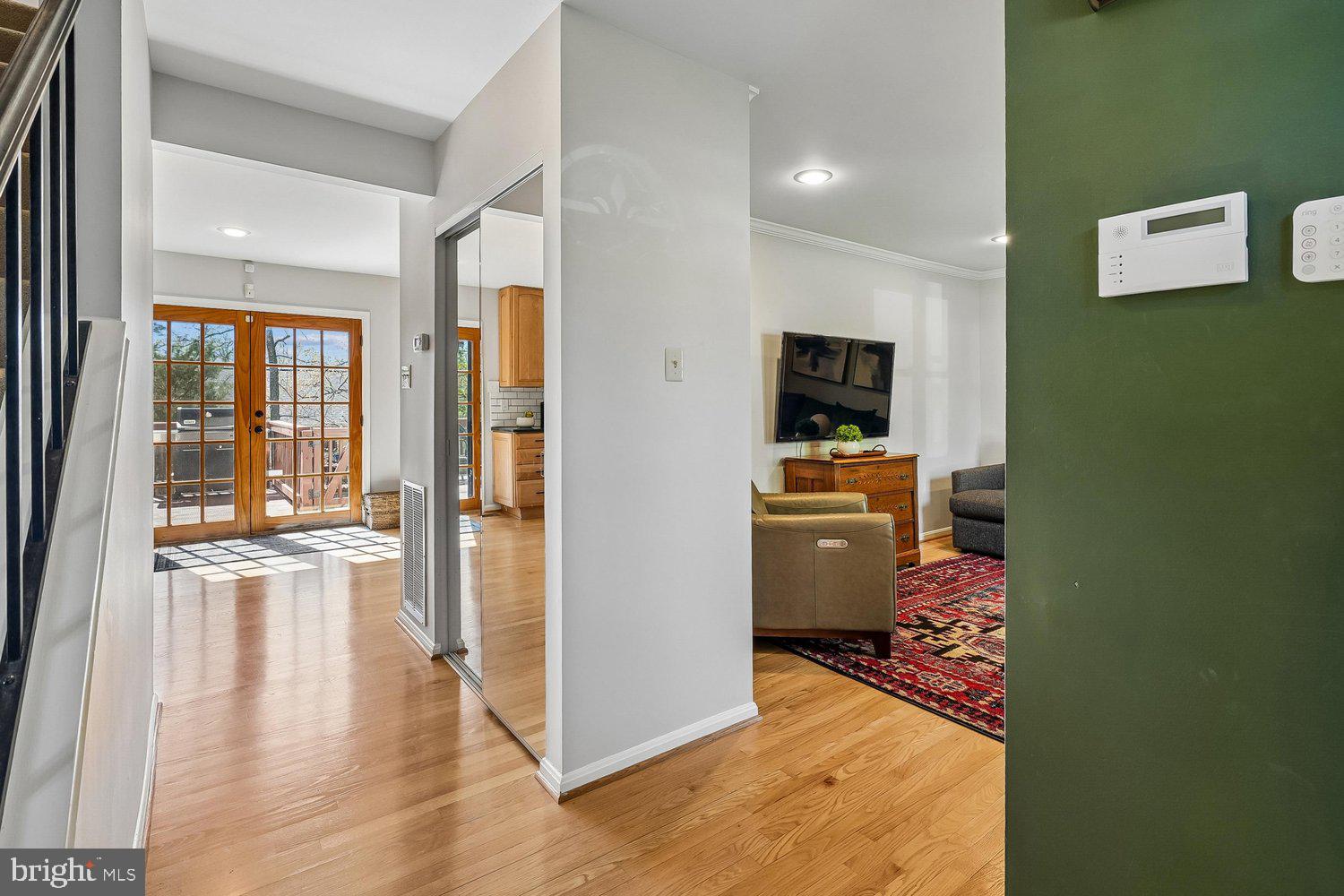 TREESIDE - Residential