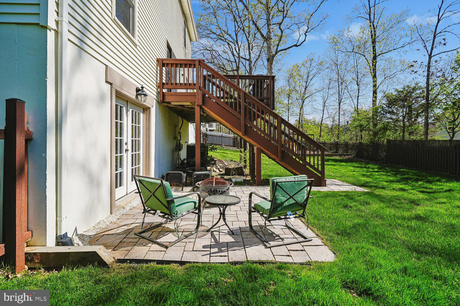 TREESIDE - Residential