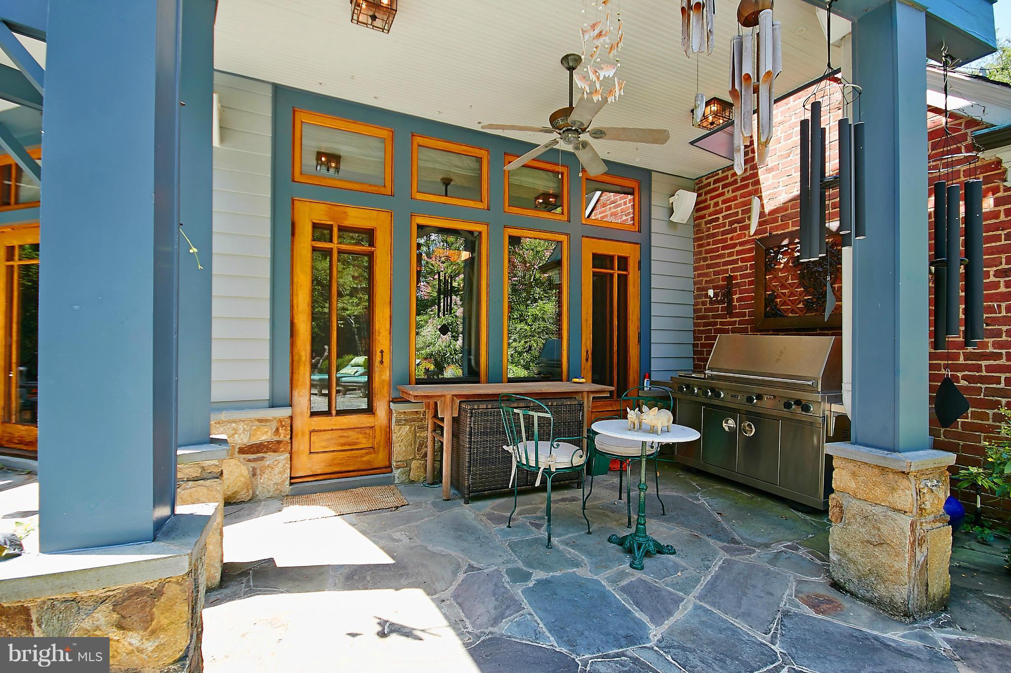 COUNTRY CLUB HILLS - Residential