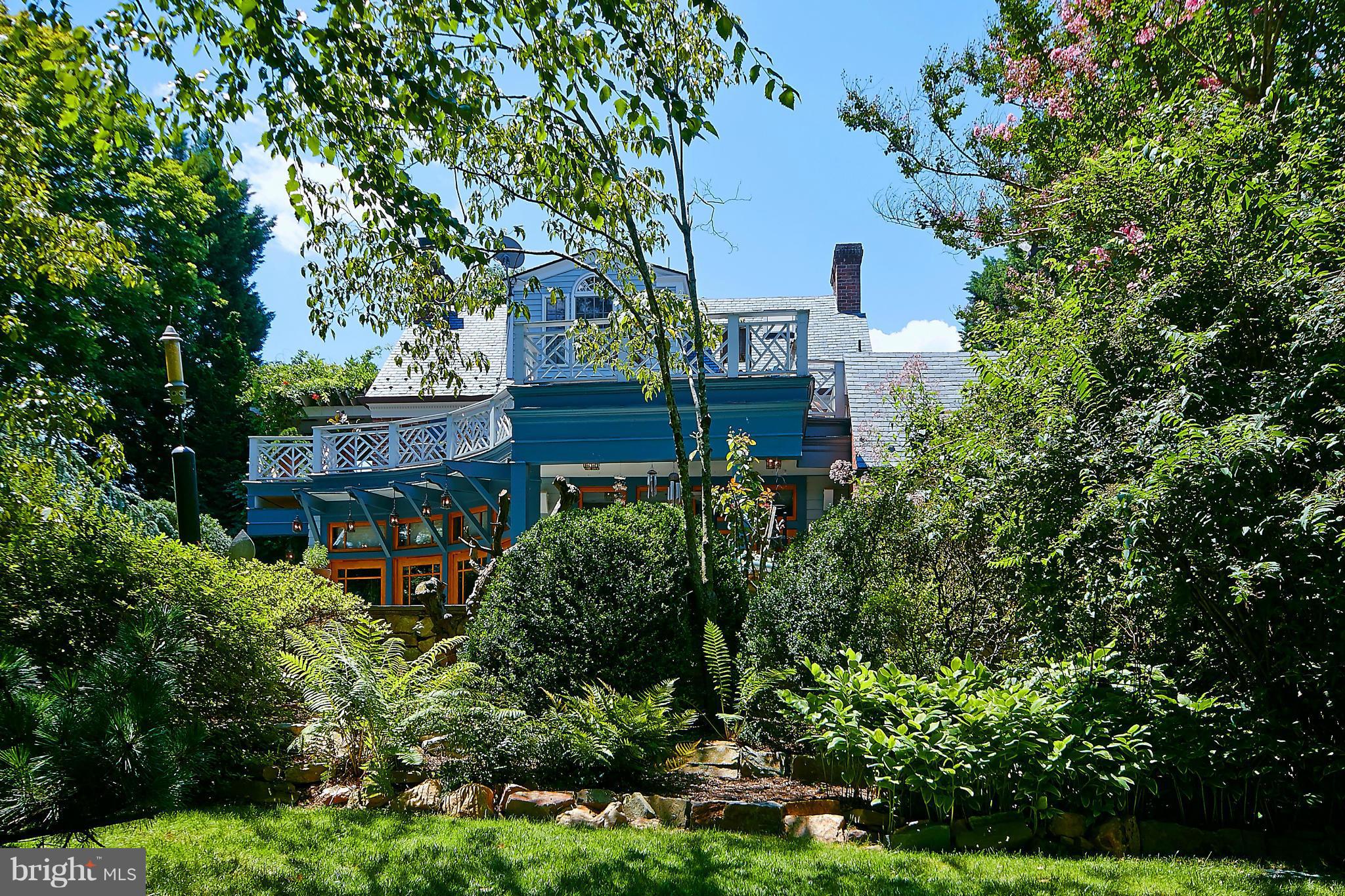 COUNTRY CLUB HILLS - Residential