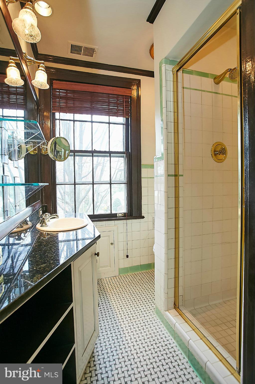 COUNTRY CLUB HILLS - Residential