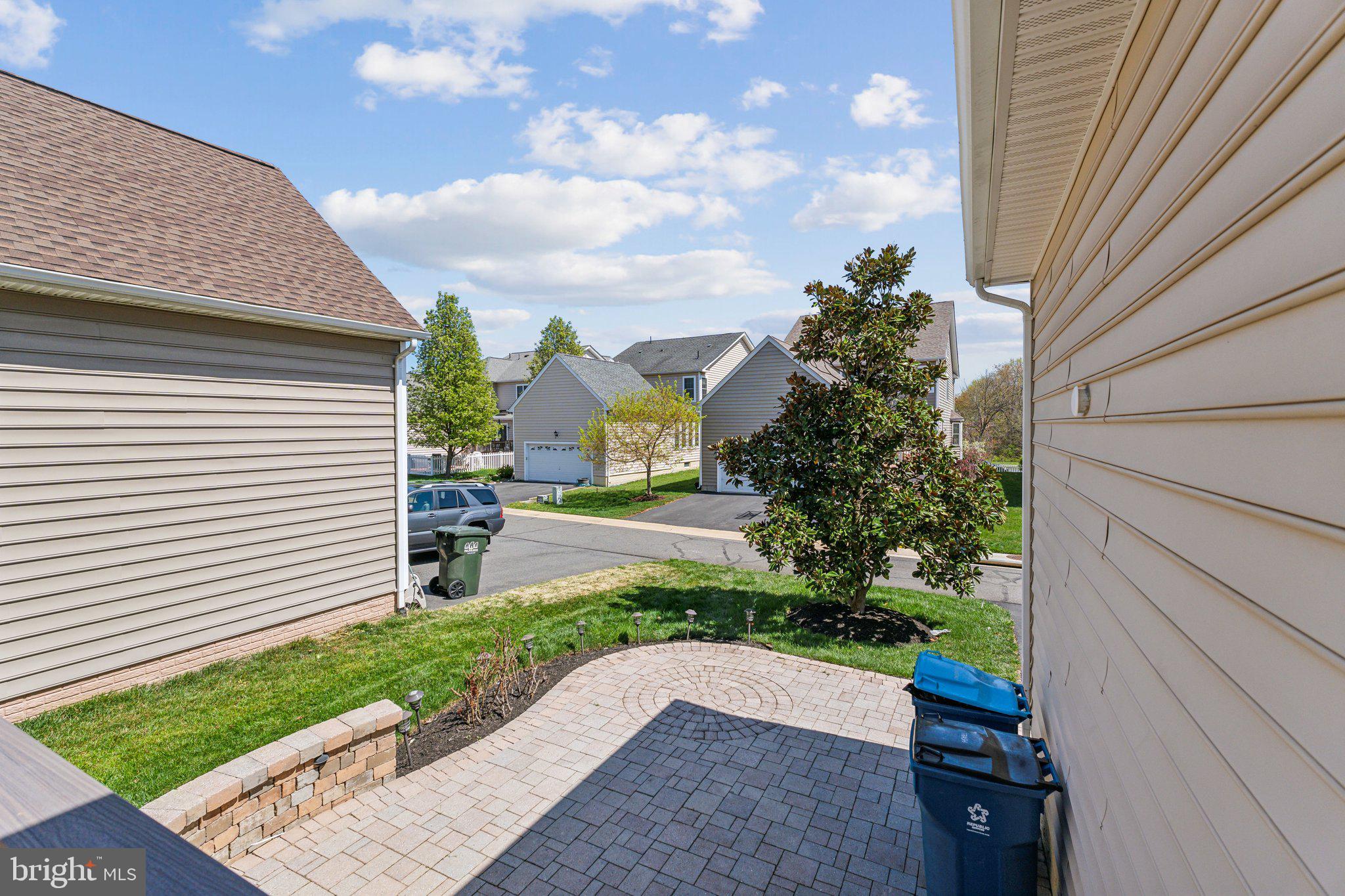 SOUTH RIDING - Residential