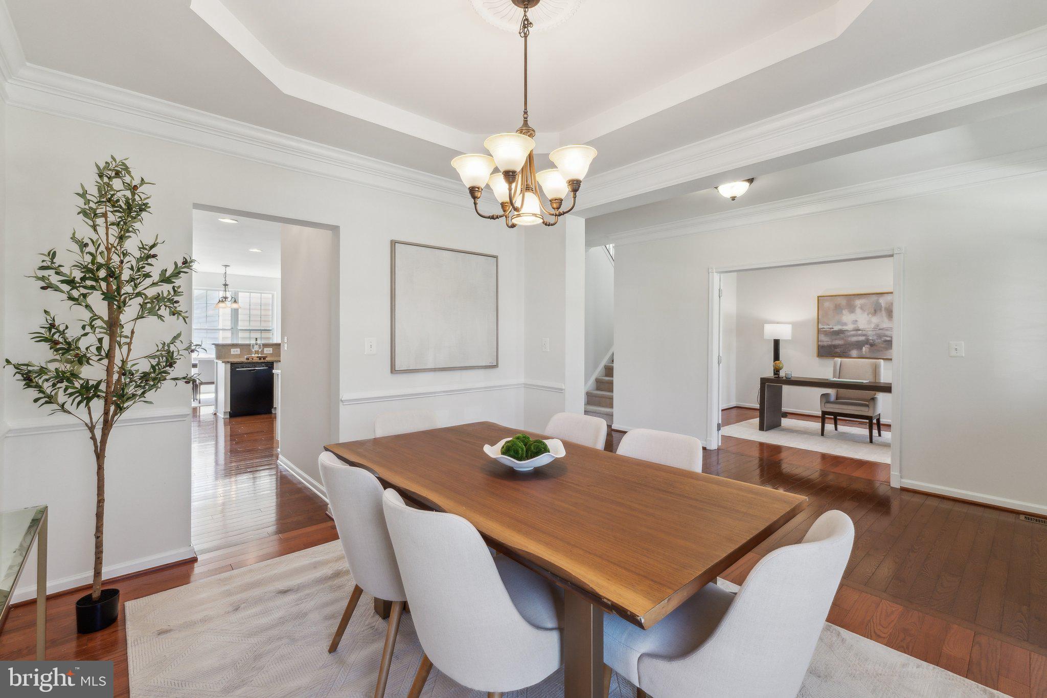 SOUTH RIDING - Residential