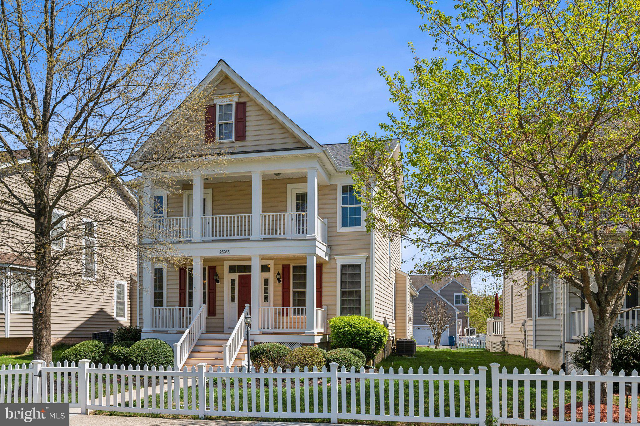 SOUTH RIDING - Residential