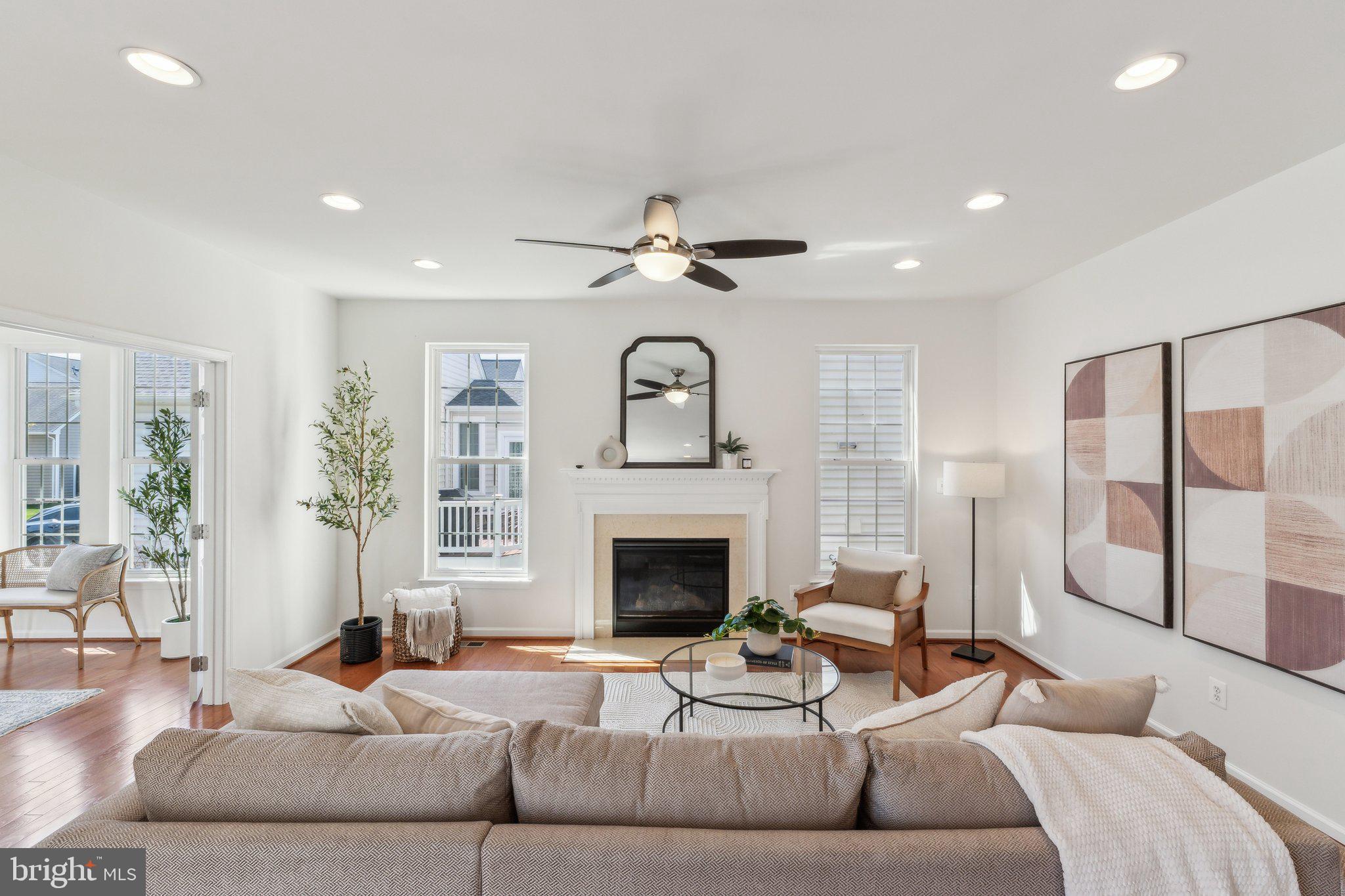 SOUTH RIDING - Residential