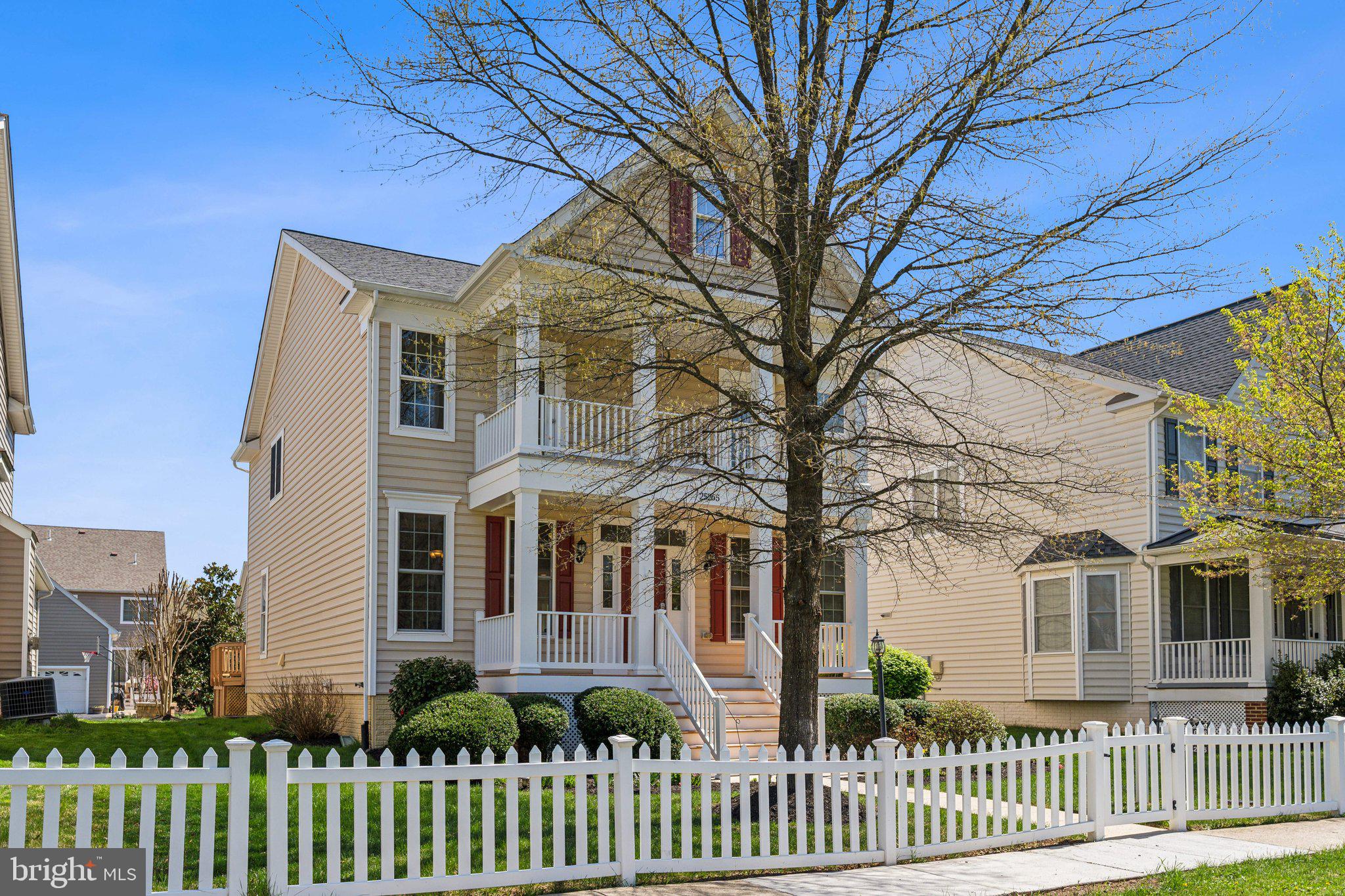 SOUTH RIDING - Residential