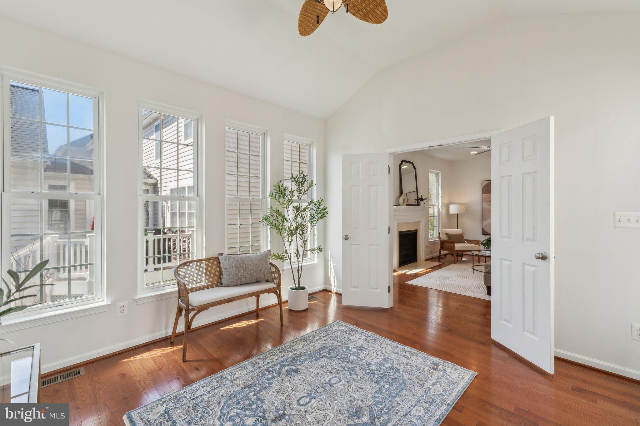 SOUTH RIDING - Residential