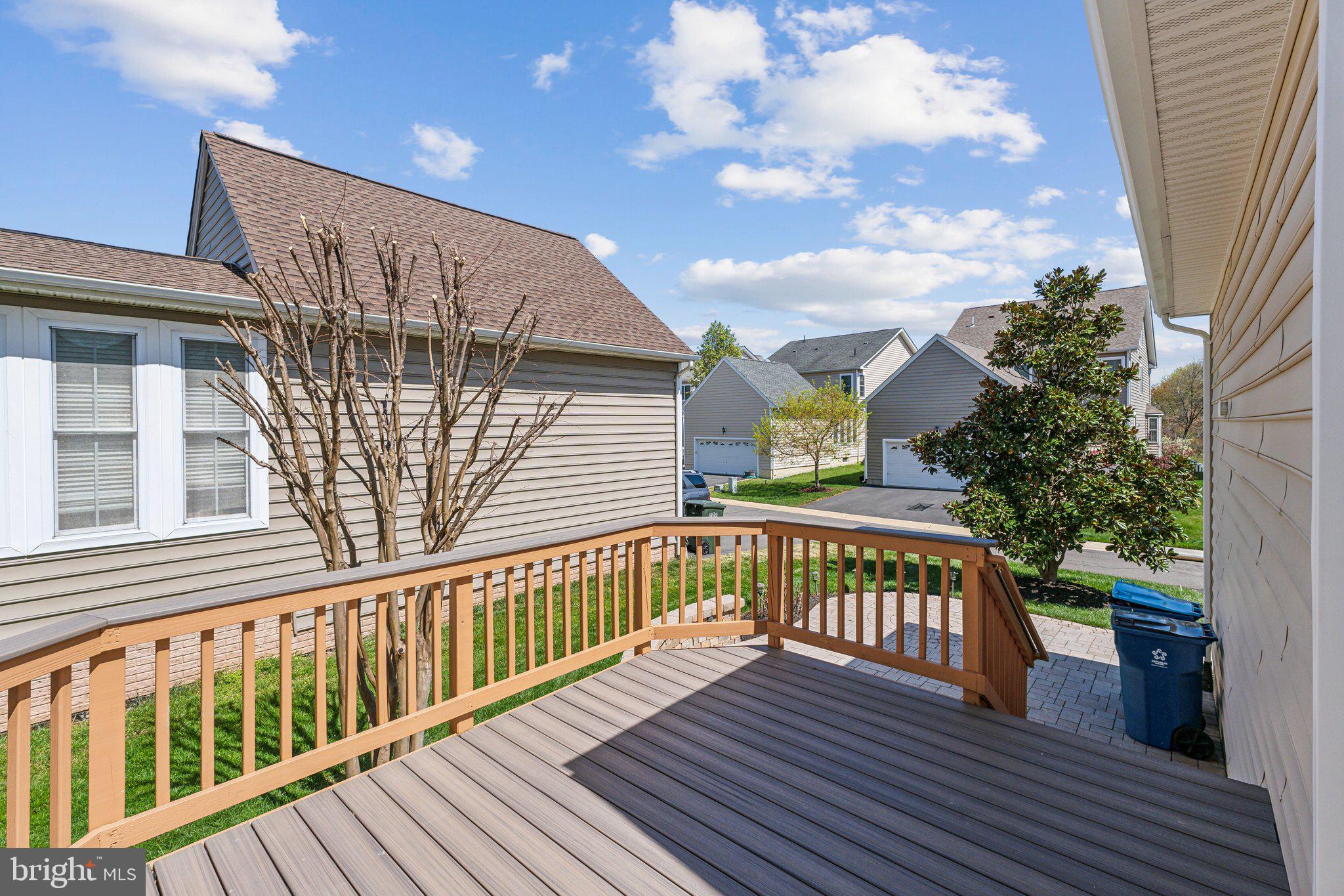 SOUTH RIDING - Residential