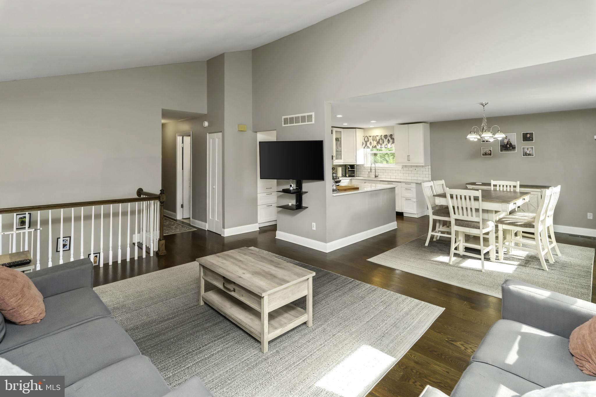 SOMERTON - Residential