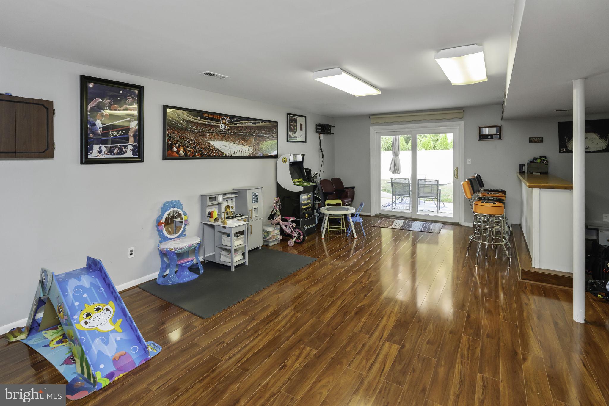 SOMERTON - Residential