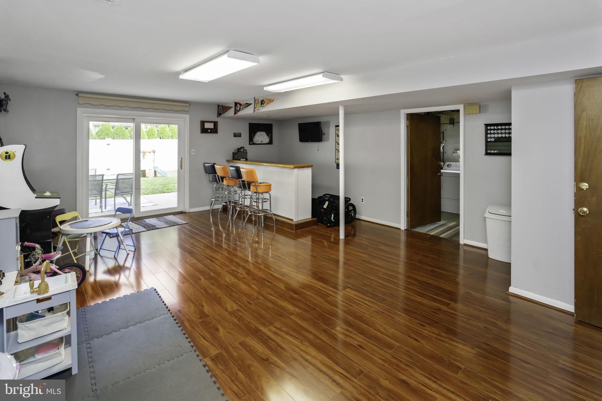 SOMERTON - Residential