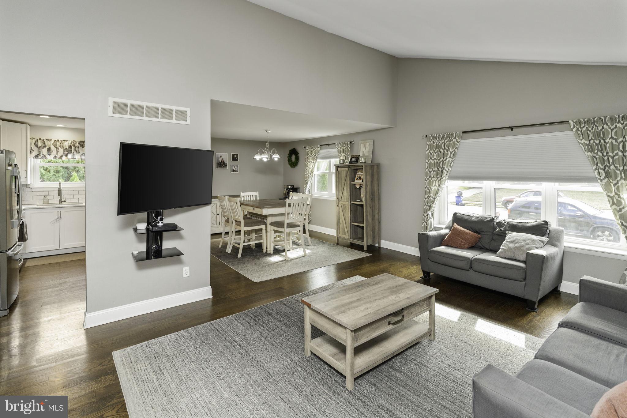 SOMERTON - Residential