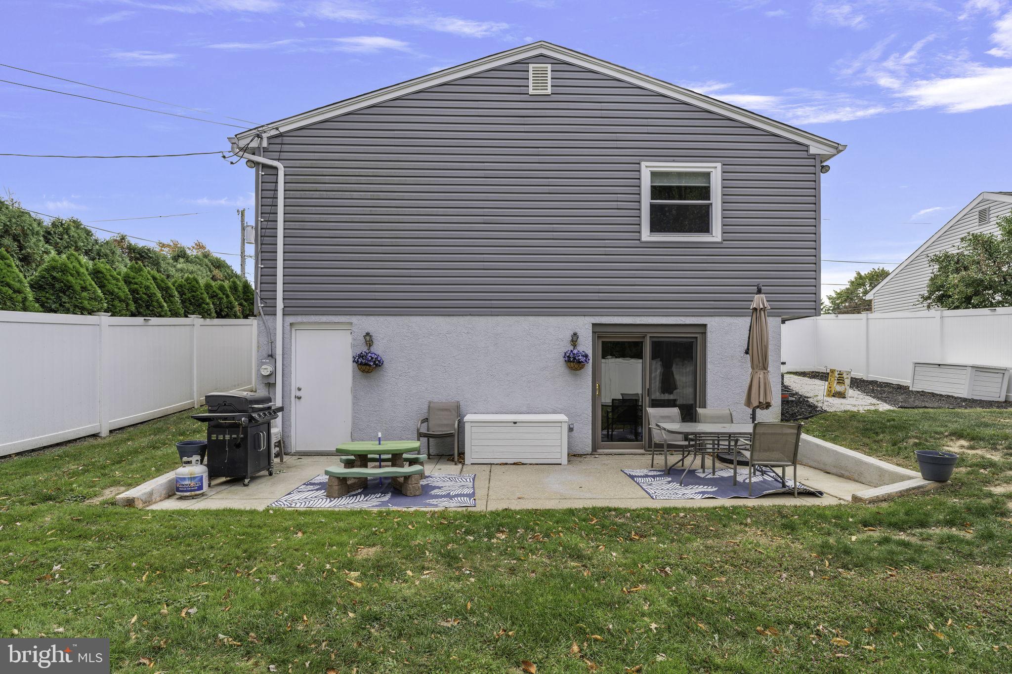 SOMERTON - Residential