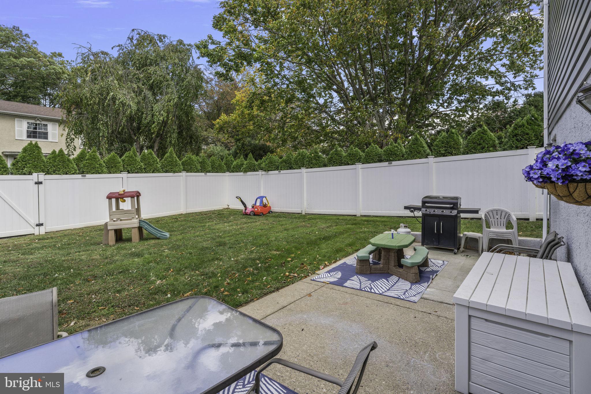 SOMERTON - Residential