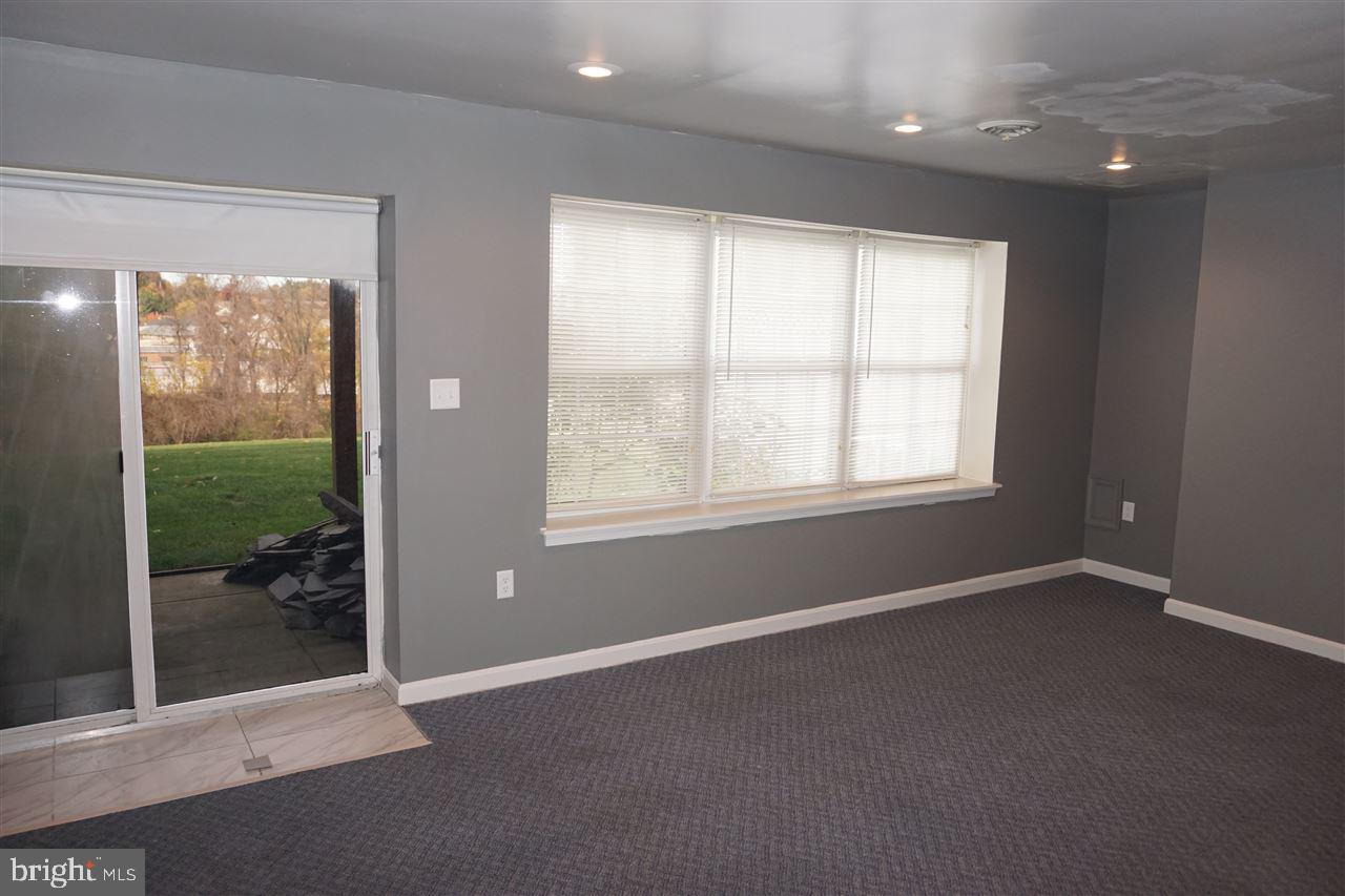 WESTRIDGE TOWNHOMES - Residential