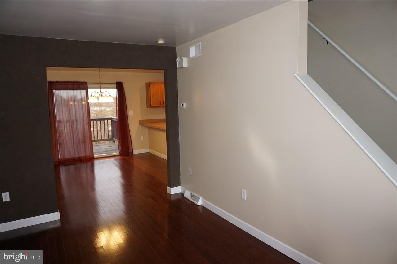 WESTRIDGE TOWNHOMES - Residential