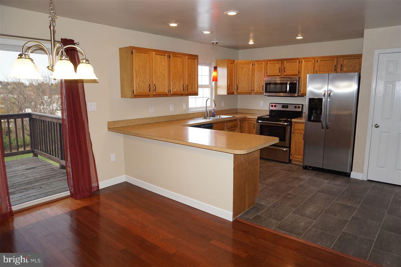 WESTRIDGE TOWNHOMES - Residential
