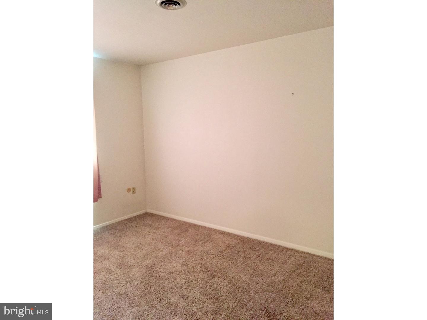 YORKVILLE - Residential