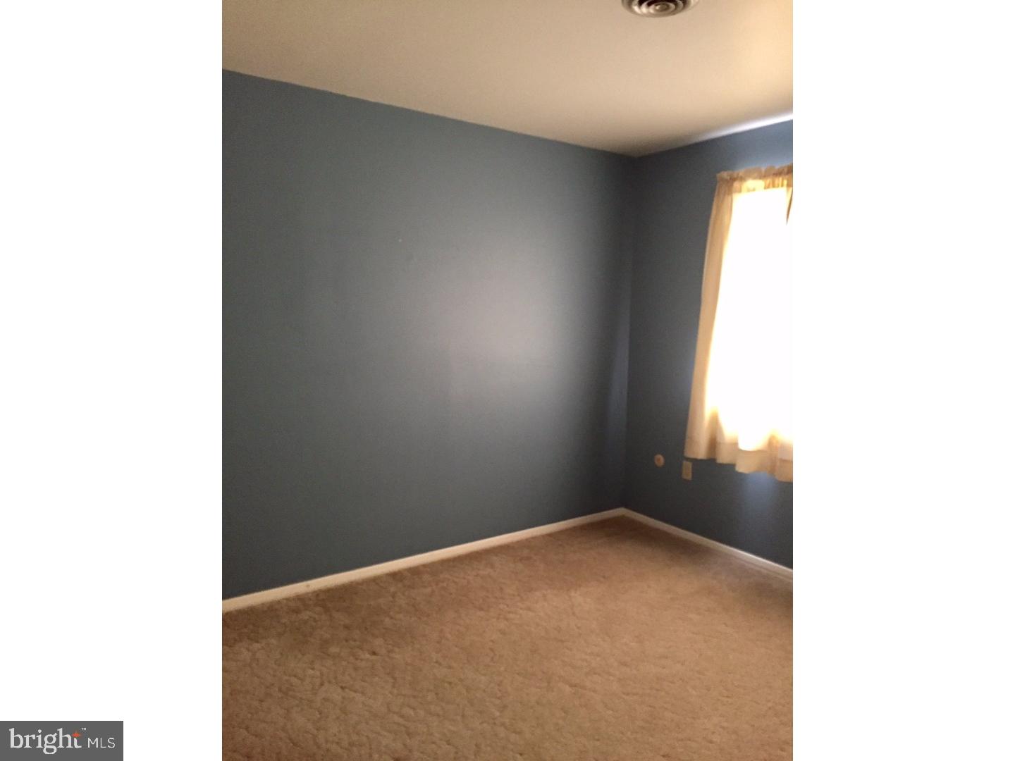 YORKVILLE - Residential