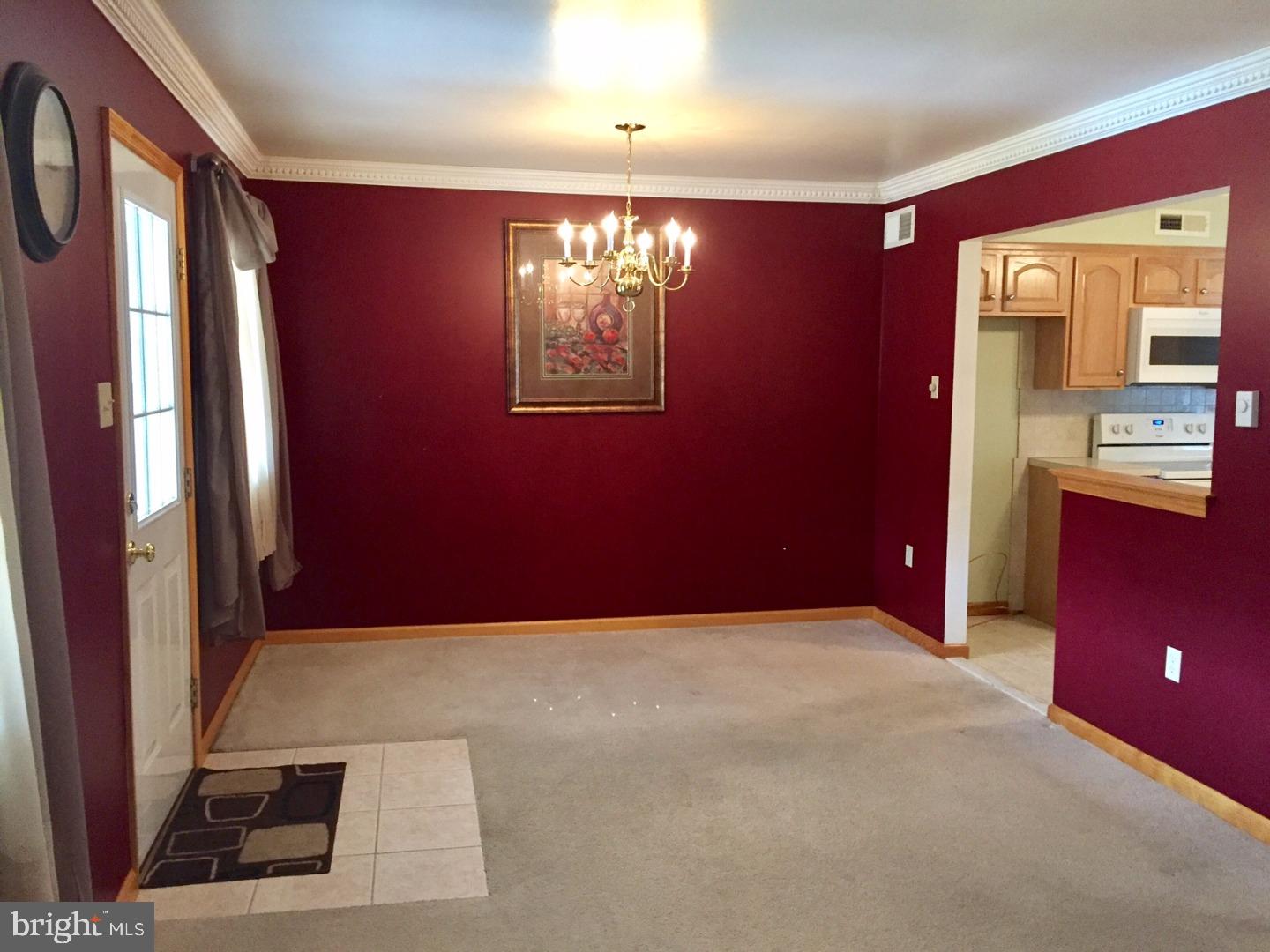 YORKVILLE - Residential