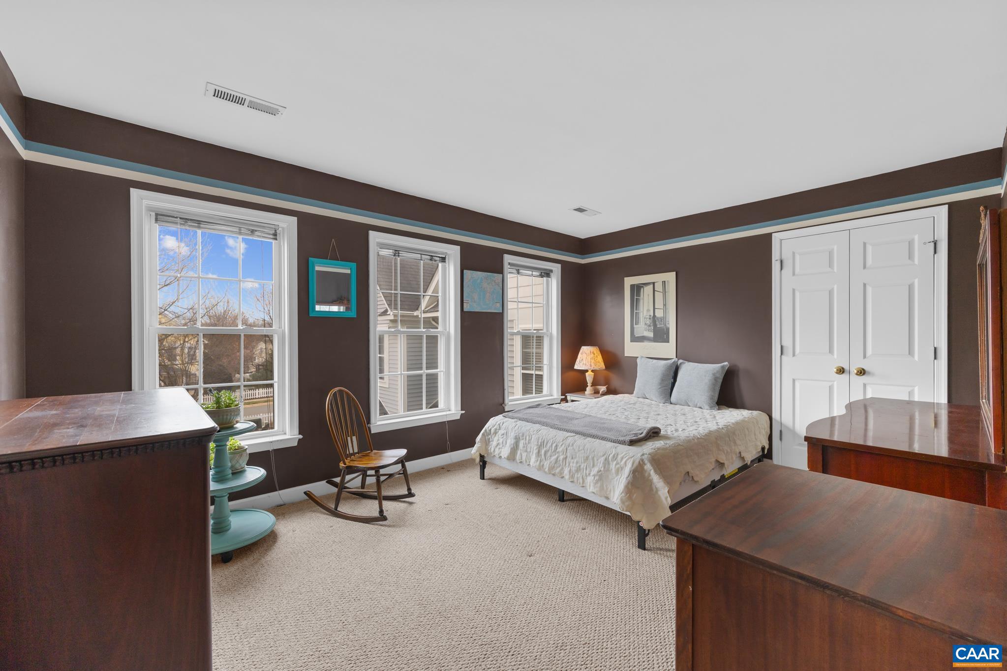 PARKSIDE VILLAGE - Residential