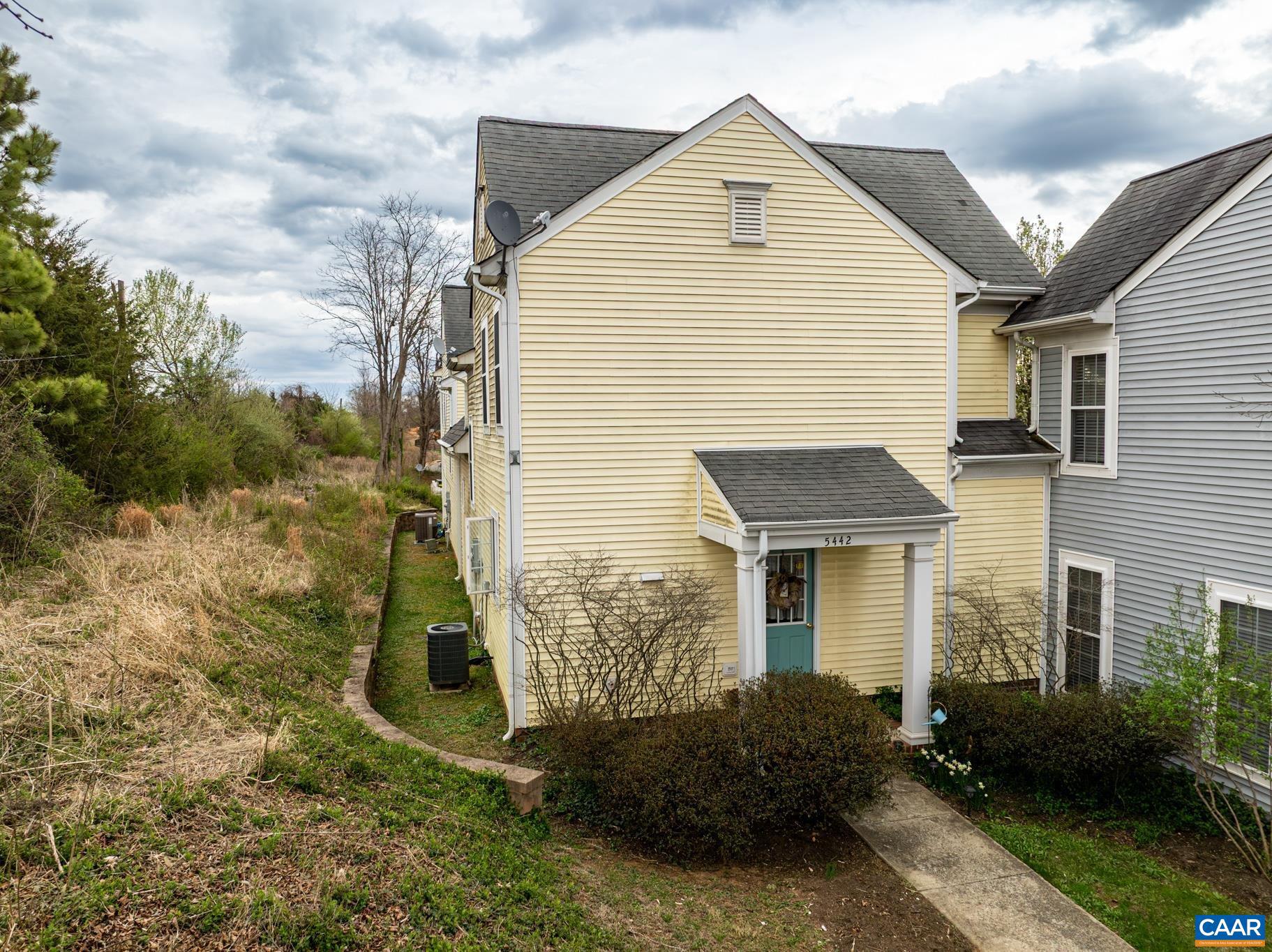 PARKSIDE VILLAGE - Residential