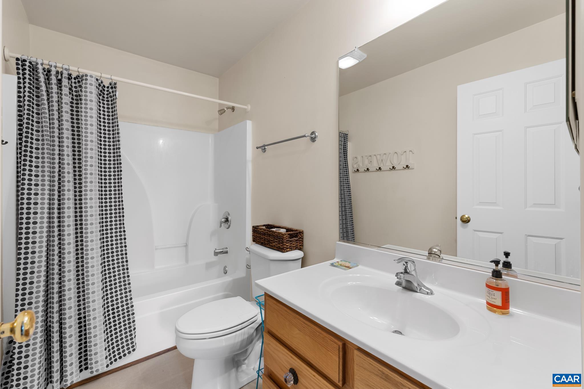 PARKSIDE VILLAGE - Residential