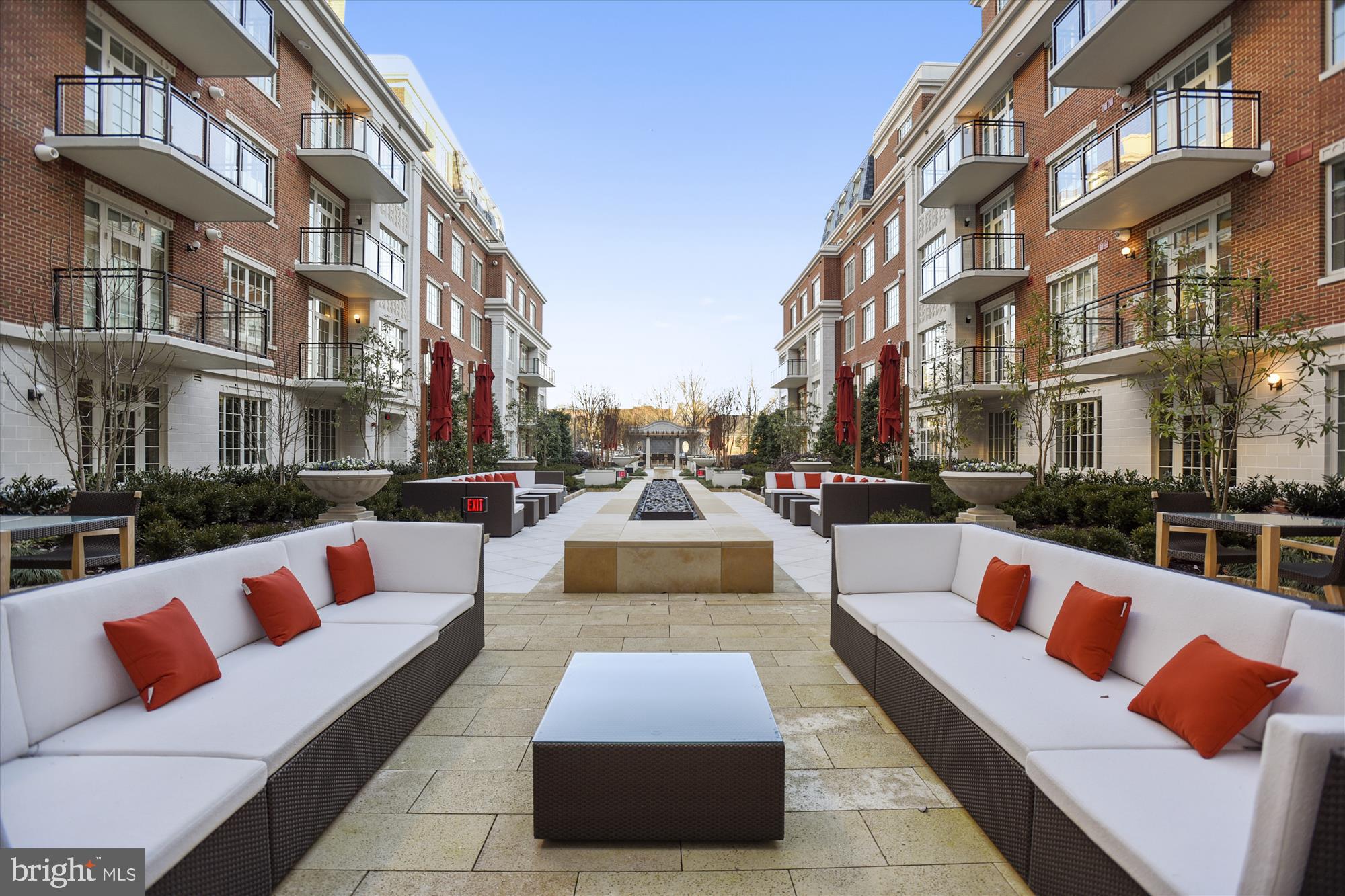 THE SIGNET - Residential Lease