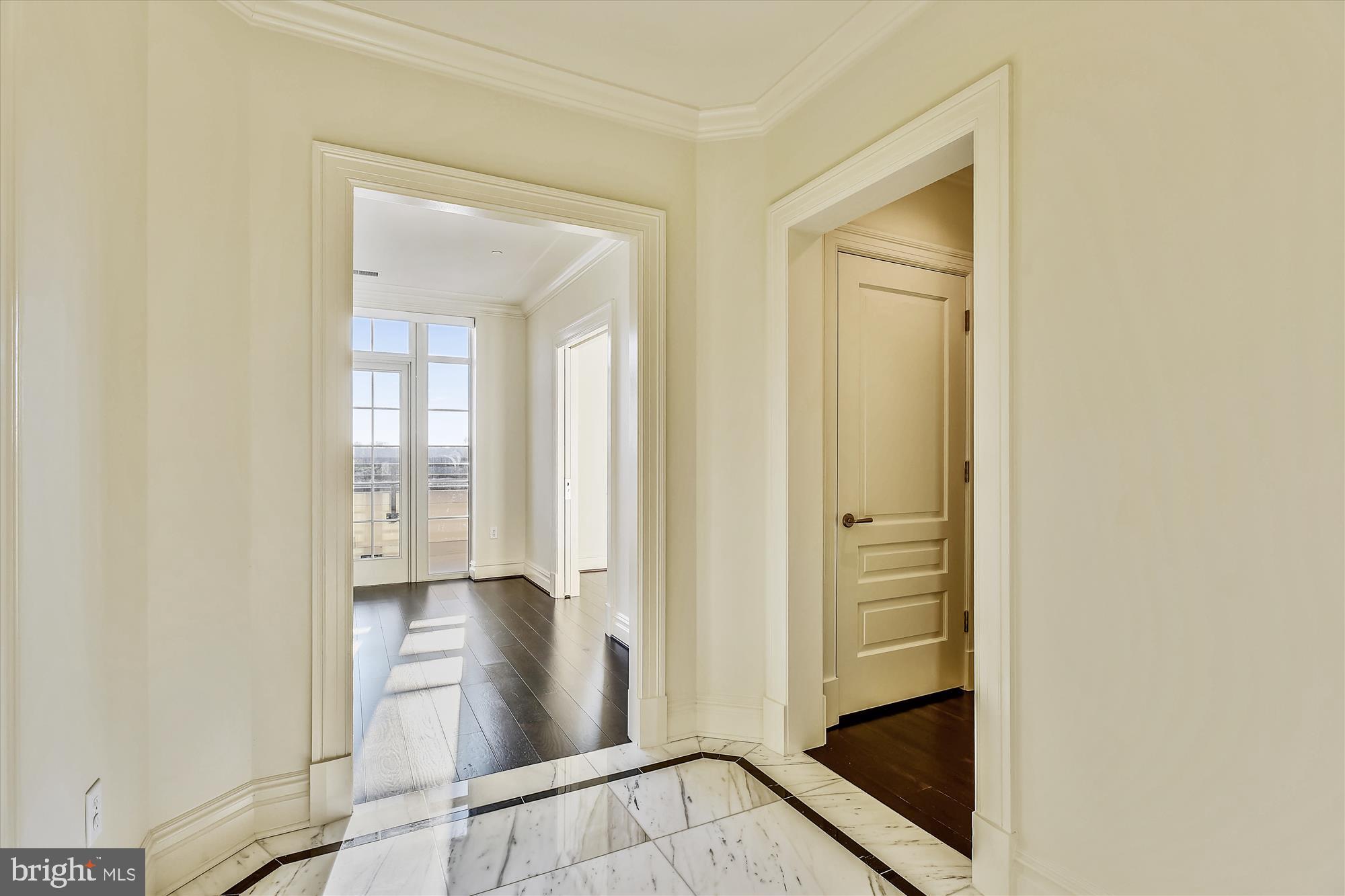 THE SIGNET - Residential Lease