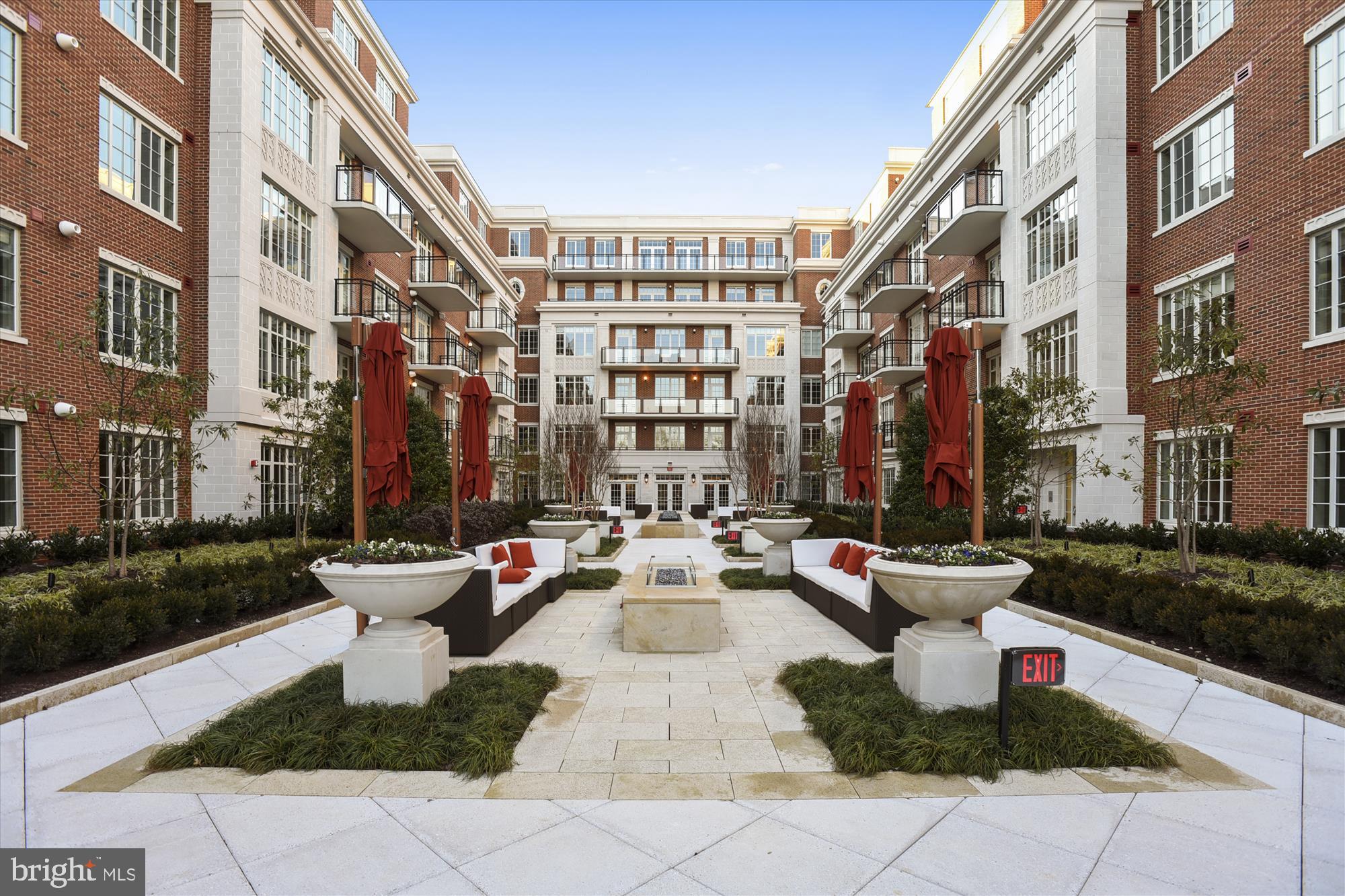 THE SIGNET - Residential Lease