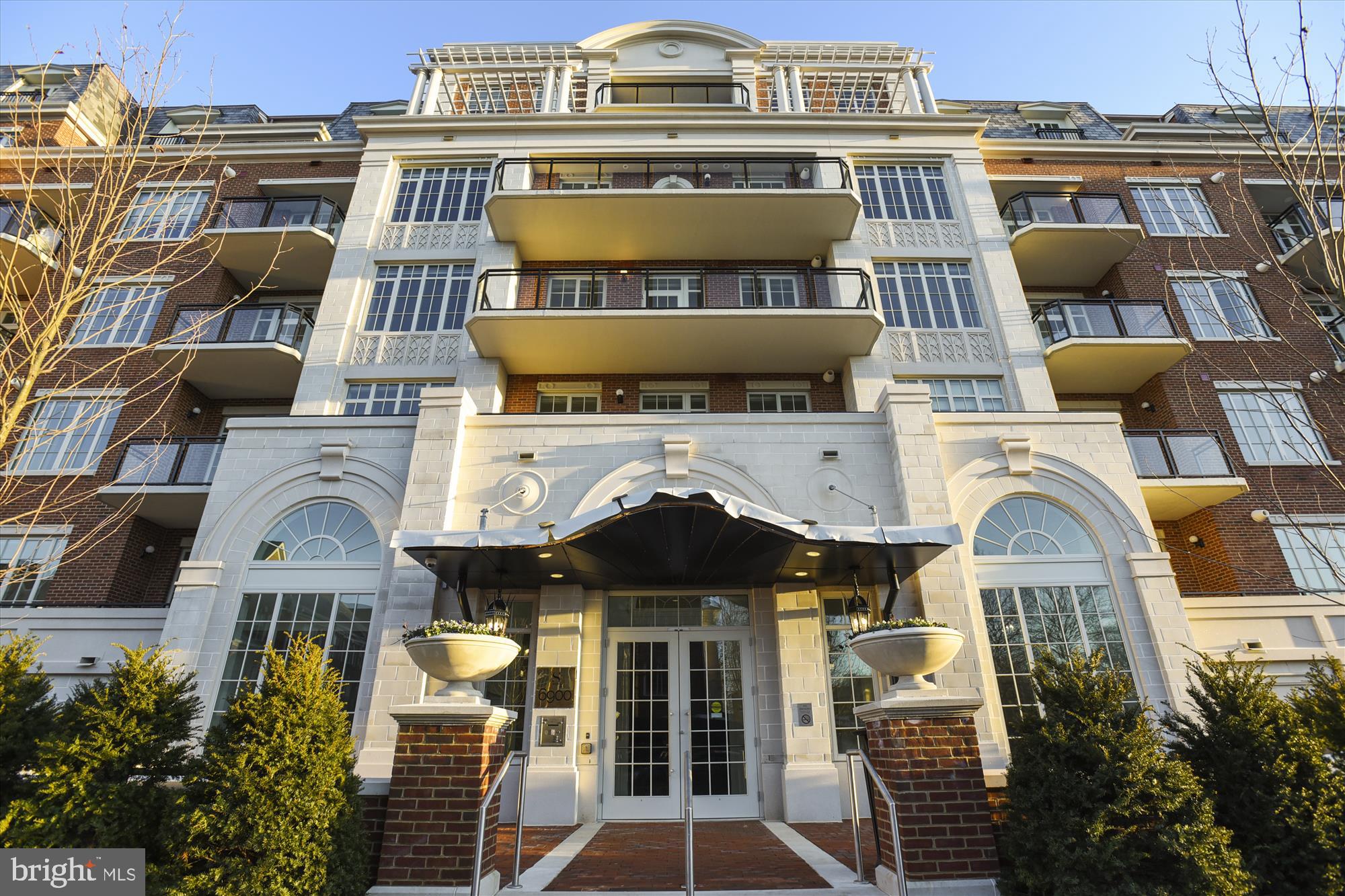 THE SIGNET - Residential Lease