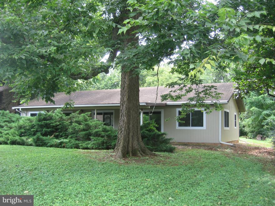 Sought after community of Glen Haven. Waterfront lot w/ access and waterfront deck goes with this newly renovated Rancher. Spacious Great Room, Master Bedroom.  Full length covered front porch. Jacuzzi tub. 24 x 24 Detached Garage in rear yard. Credit checked required 675 or above.