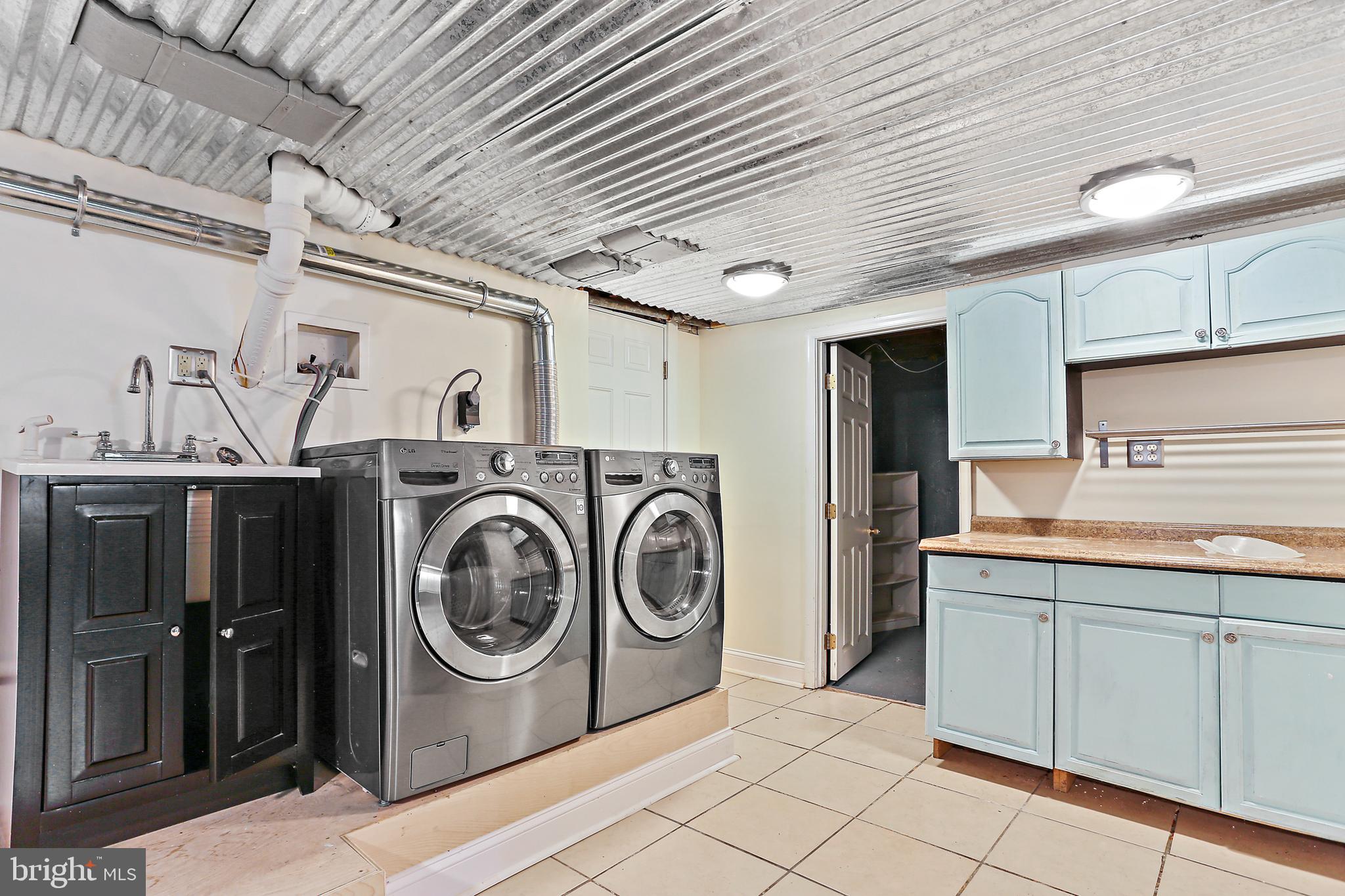 LUTHERVILLE - Residential