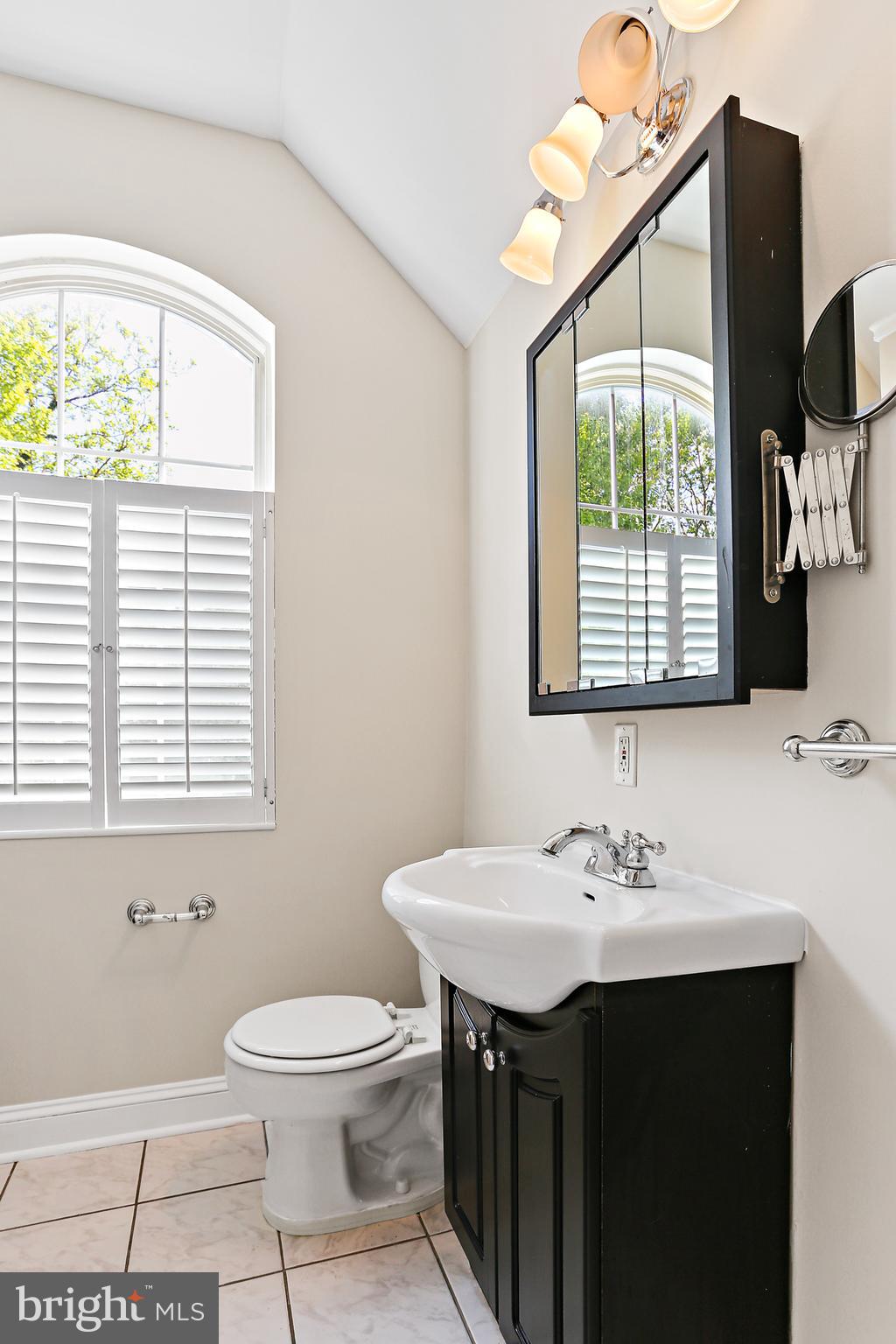 LUTHERVILLE - Residential