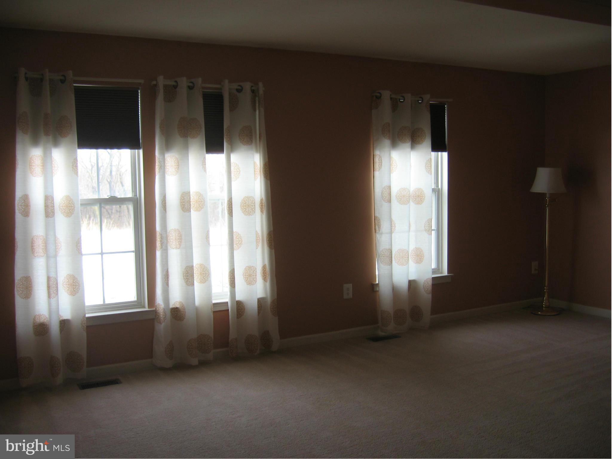 LAKELAND PLACE - Residential Lease