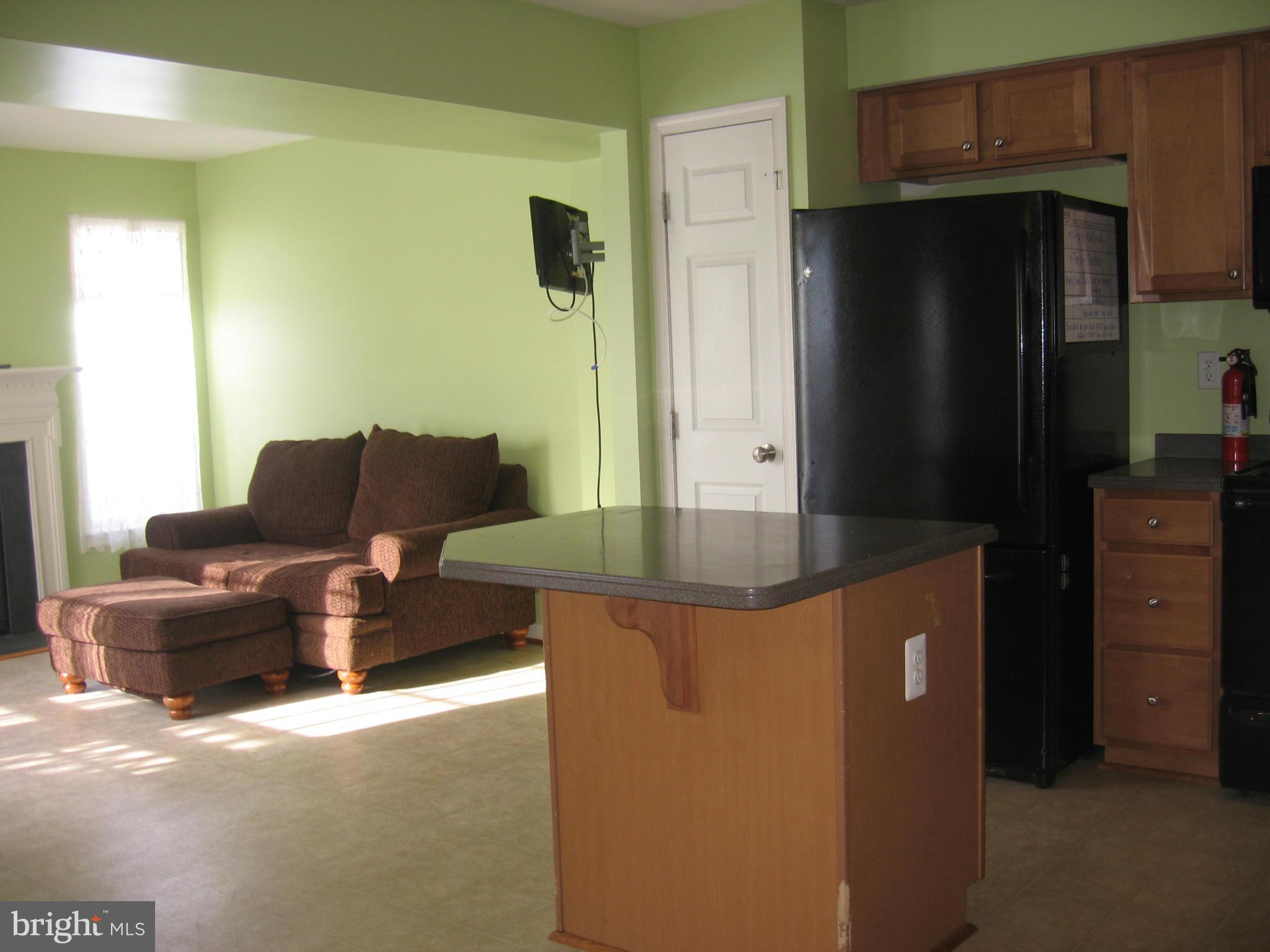 LAKELAND PLACE - Residential Lease