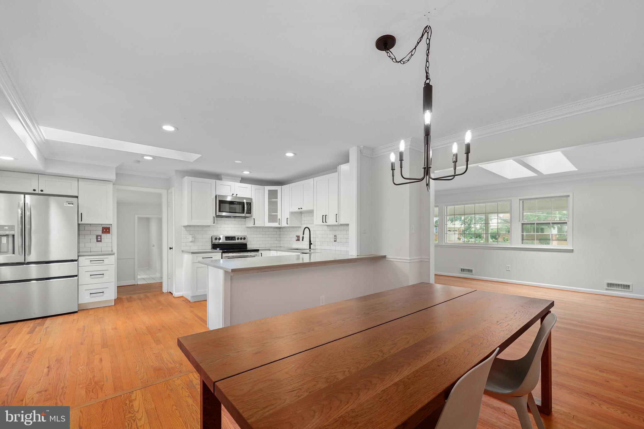 RIVERSIDE ESTATES - Residential