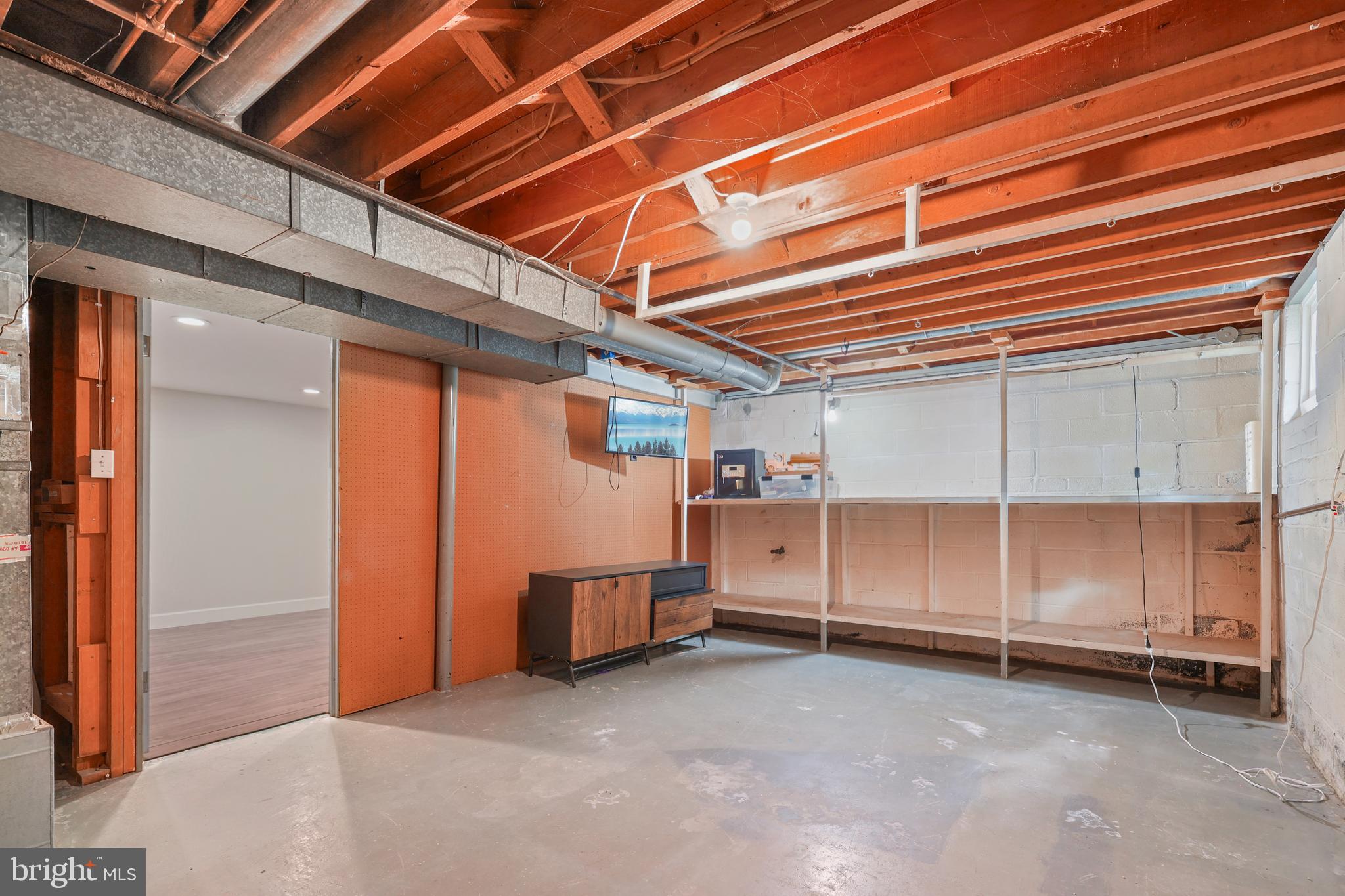 RIVERSIDE ESTATES - Residential