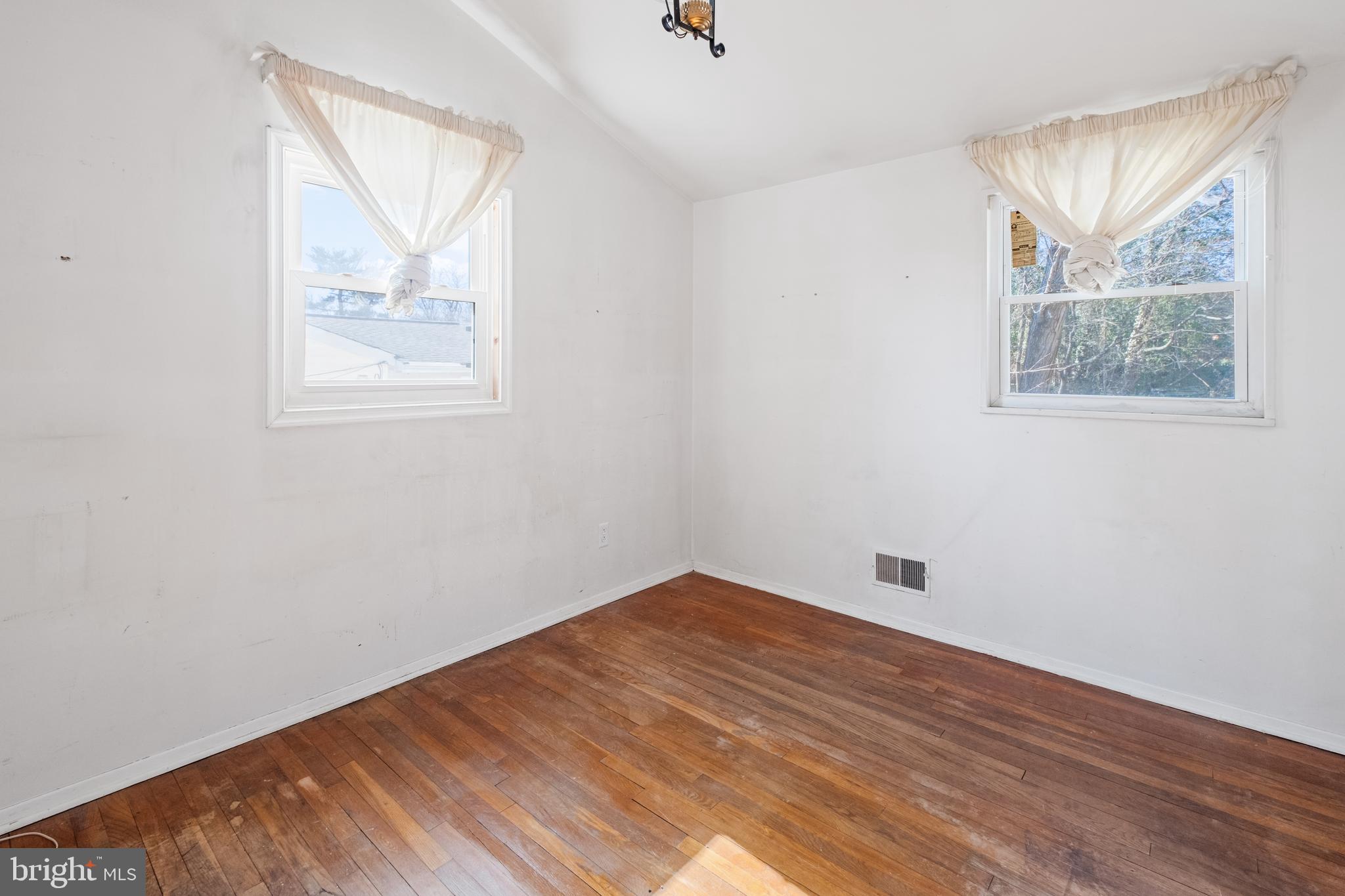 POWDER MILL HOMES - Residential