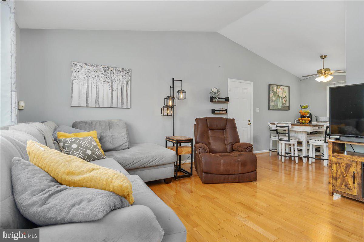 LAKE COVENTRY - Residential