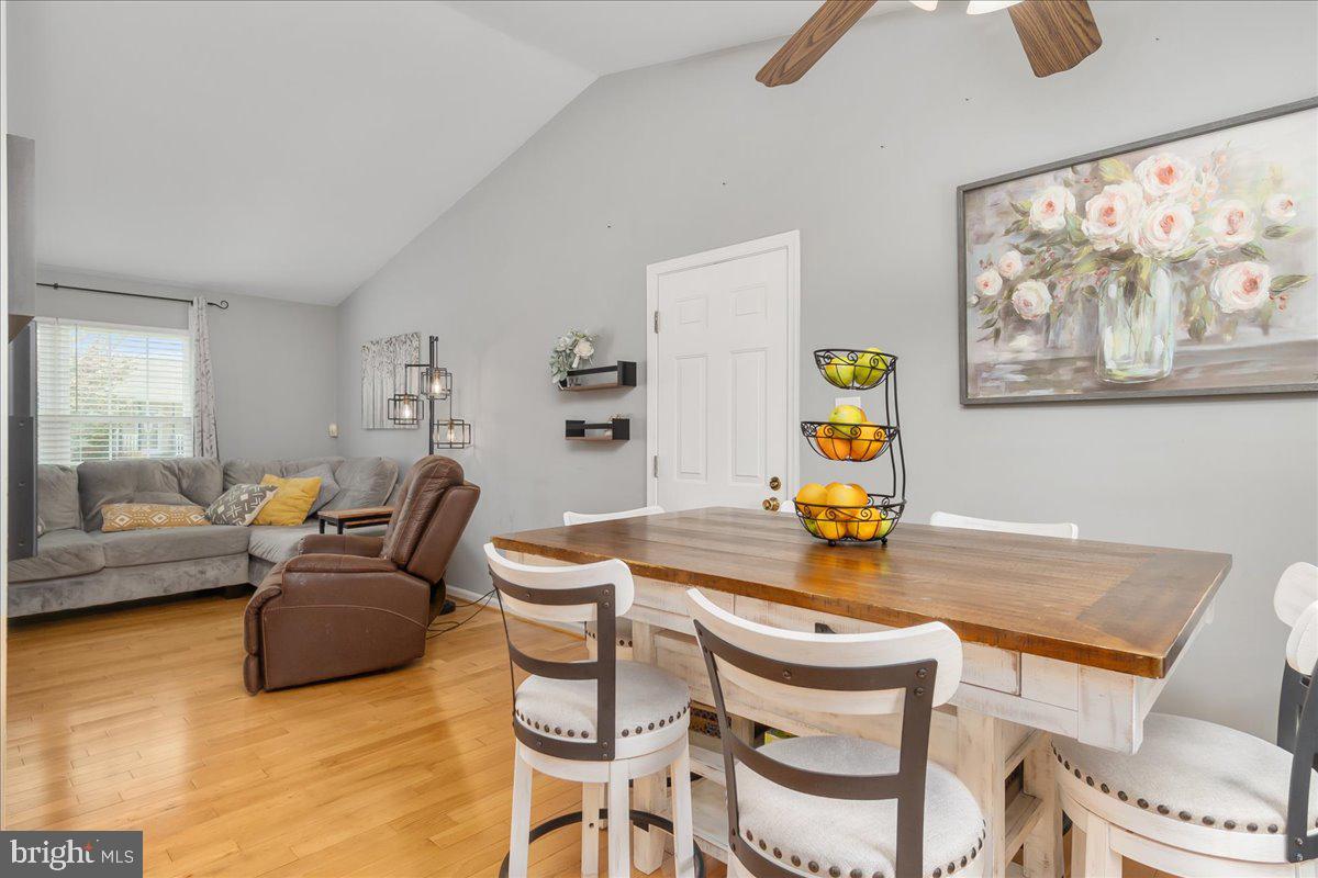 LAKE COVENTRY - Residential