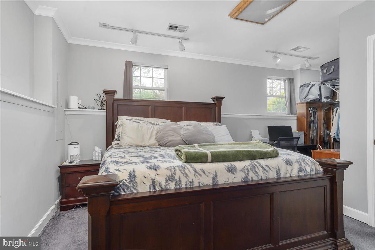 LAKE COVENTRY - Residential