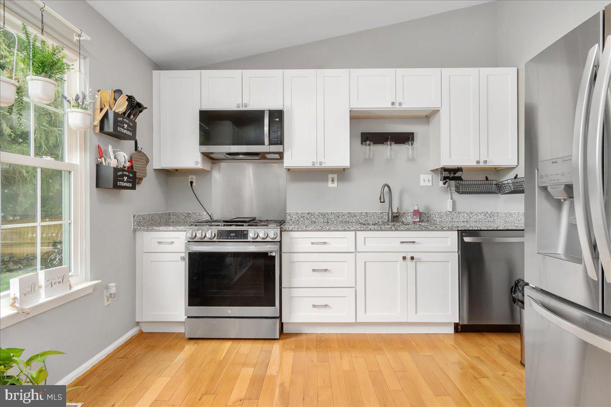 LAKE COVENTRY - Residential