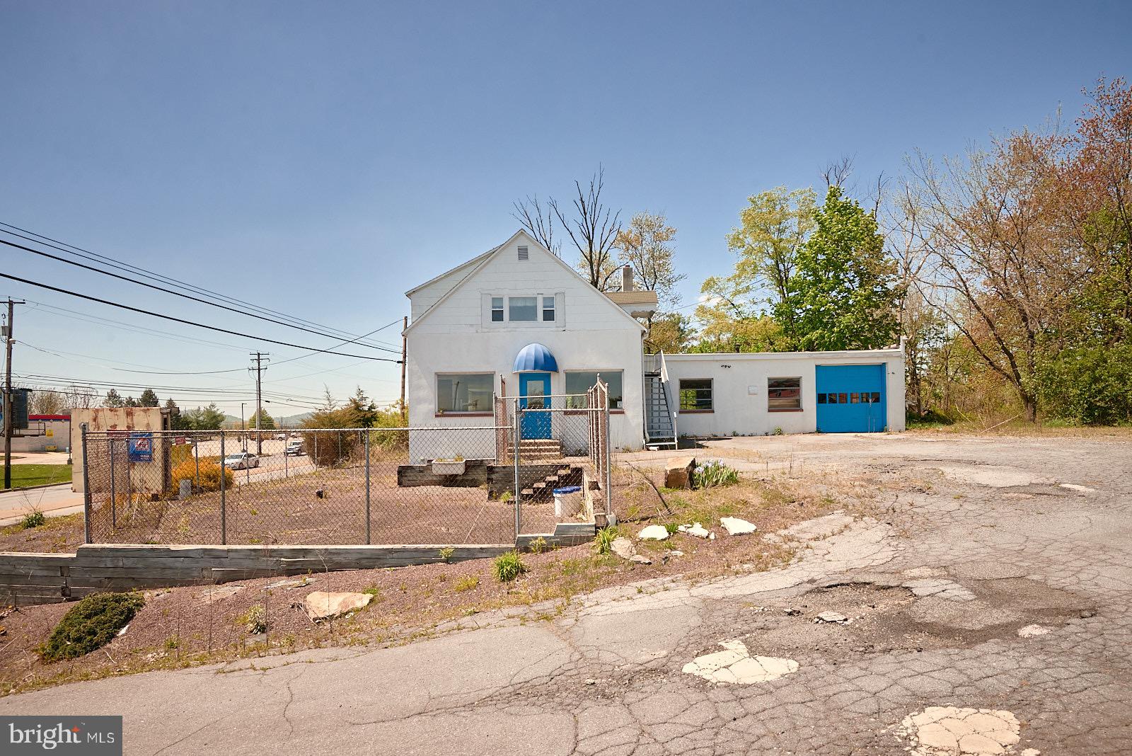 6631 PERKIOMEN AVENUE