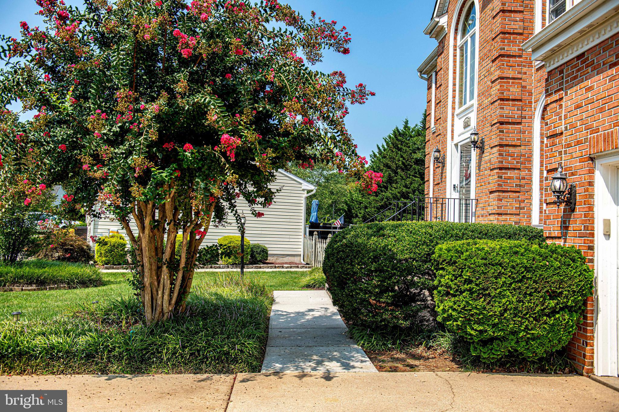 WOODLAND RUN - Residential