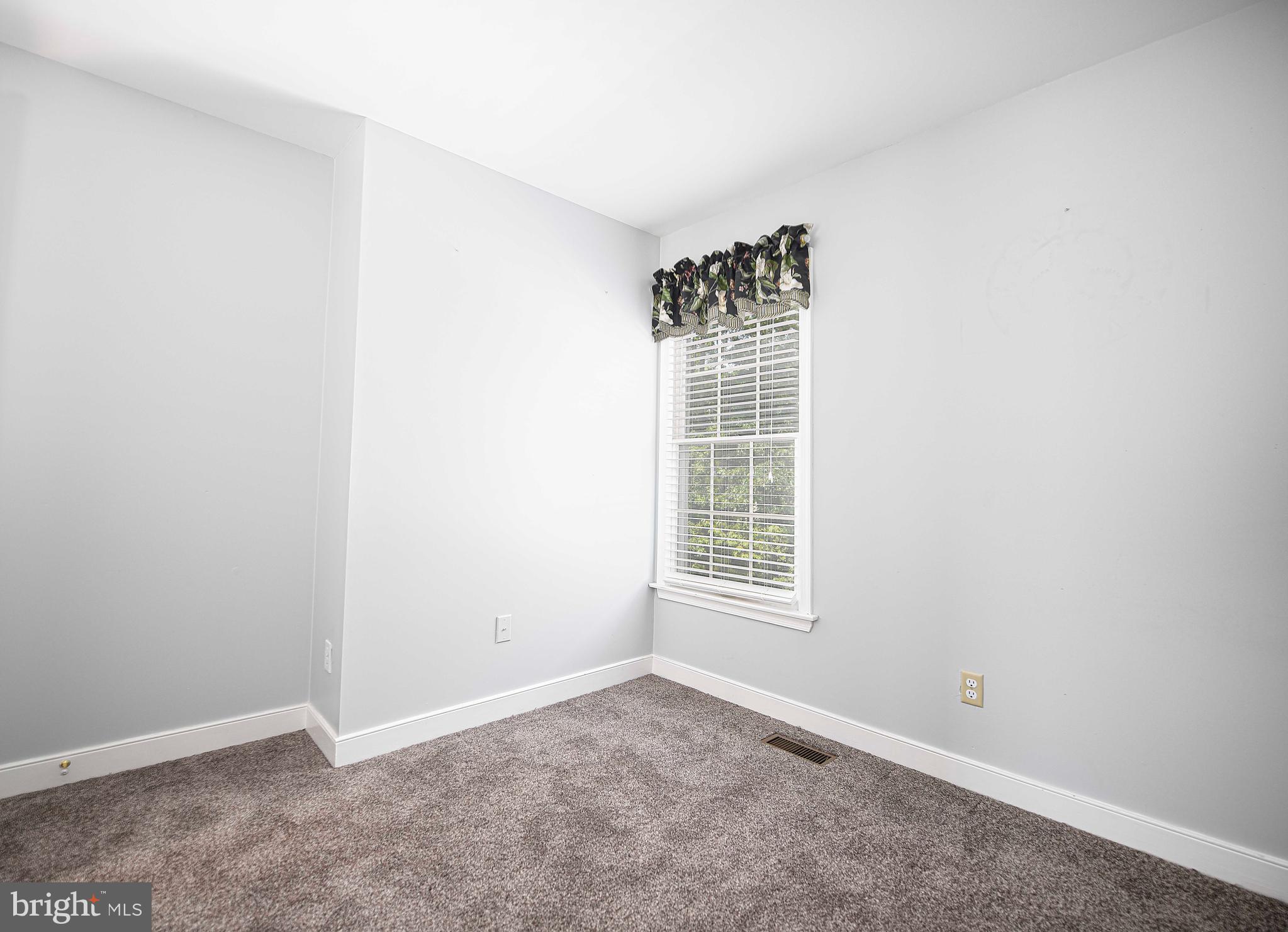 WOODLAND RUN - Residential