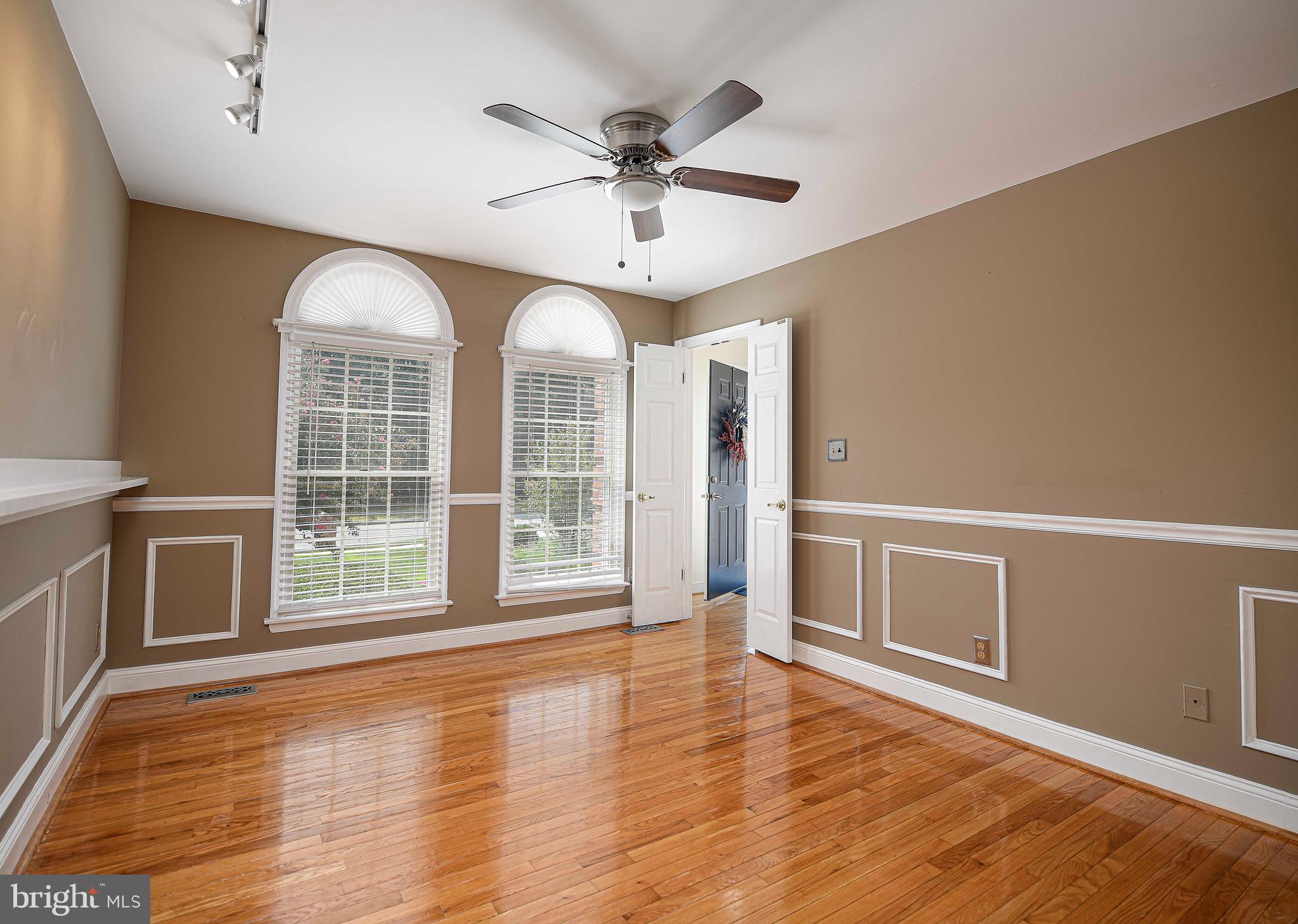 WOODLAND RUN - Residential