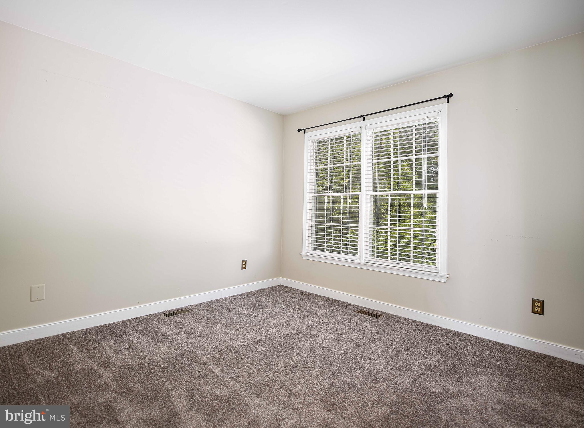 WOODLAND RUN - Residential