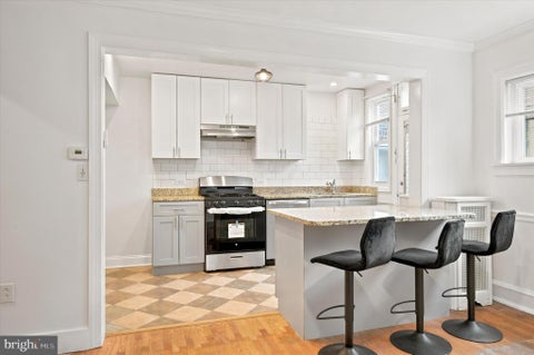 Townhouse For Sale - 6497 Morris Park Road<br/> PHILADELPHIA, PA 19151